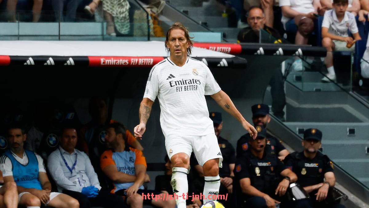 金年会体育-世俱杯广告位点击热度图数据更新,哪些区域最吸引眼球