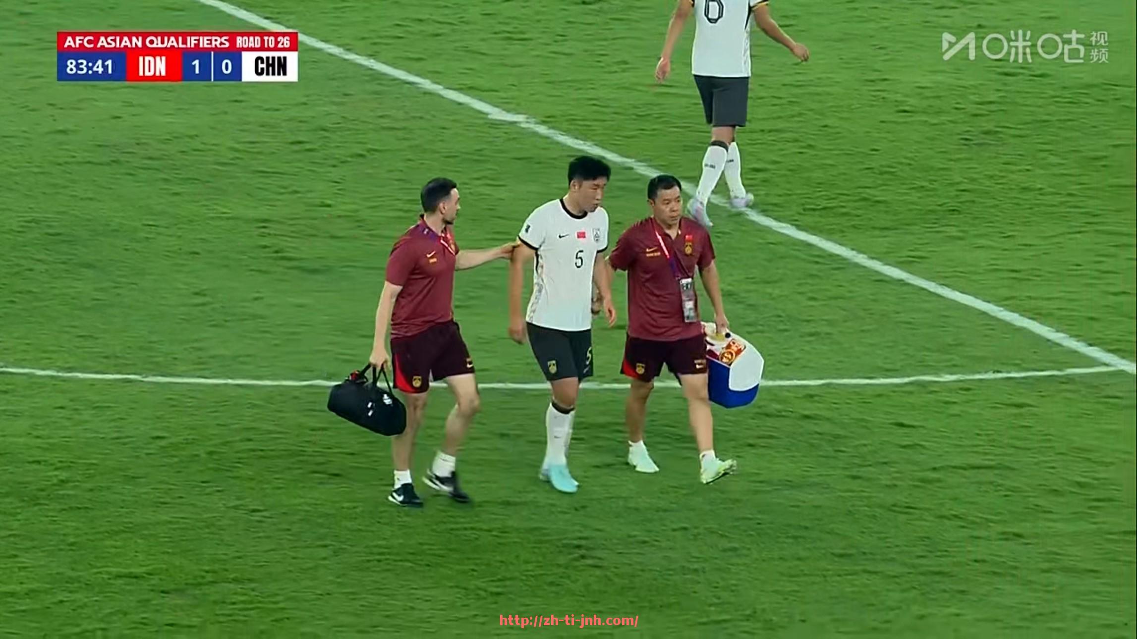 金年会体育-法甲球队排名变化全景图：2024赛季谁升谁降？